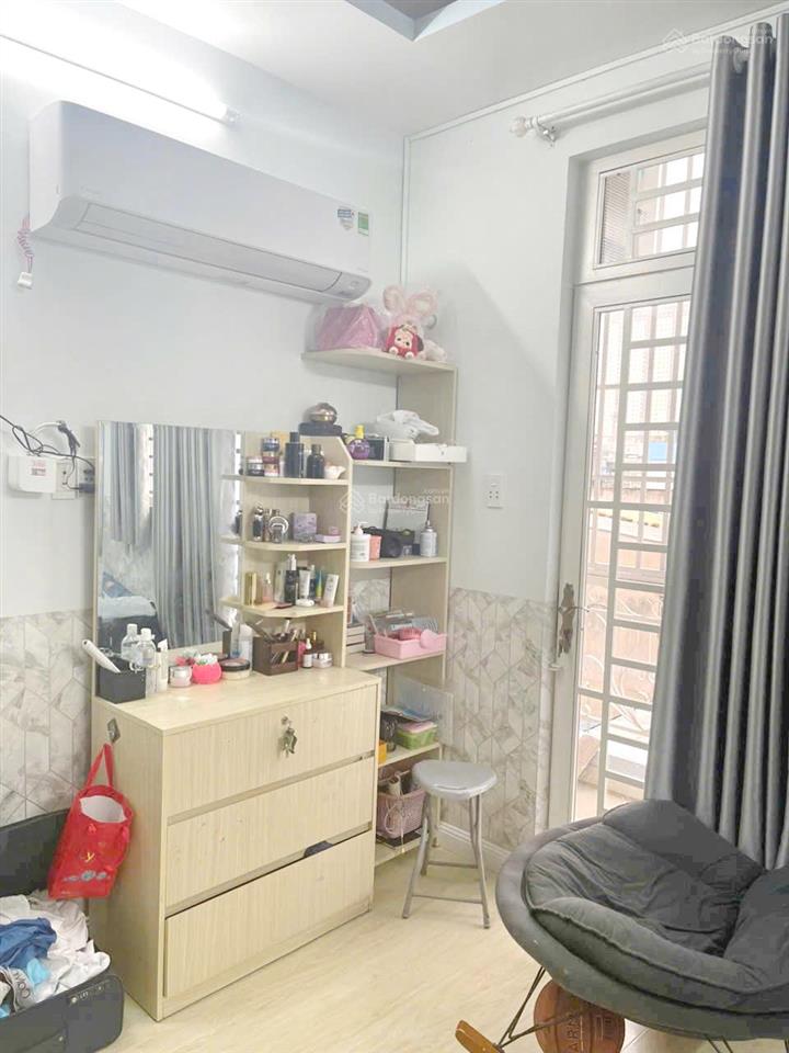 Nhà 3 lầu (5x9m) gần mt đường phạm thế hiển  tttm parc mall  cầu chữ y