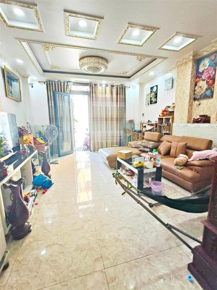 Nhà 3 lầu 5pn (4.5x11m) hẻm xe hơi đường bùi minh trực p.6 quận 8   0933 862 *** sương