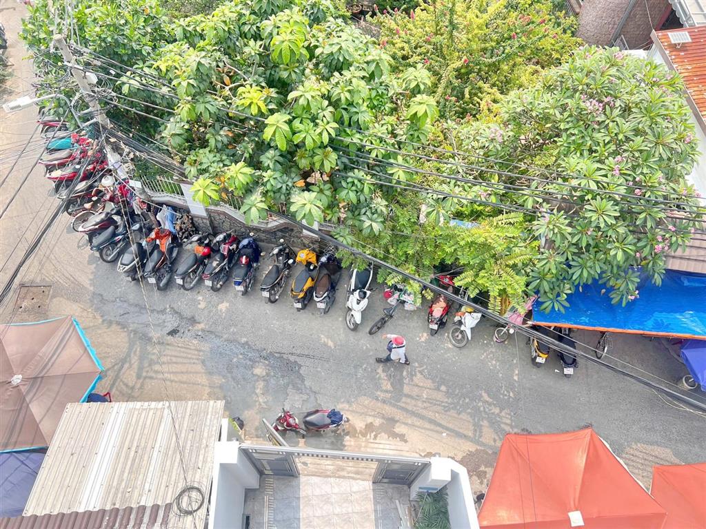 Nhà mới 2 lầu (4,4x14m) hẻm xe hơi đường phạm thế hiển p.3 quận 8   0933 862 *** sương
