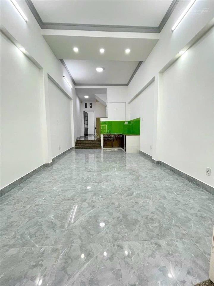 Nhà 1 lầu gần hxh đường âu dương lân  tttm parc mall quận 8