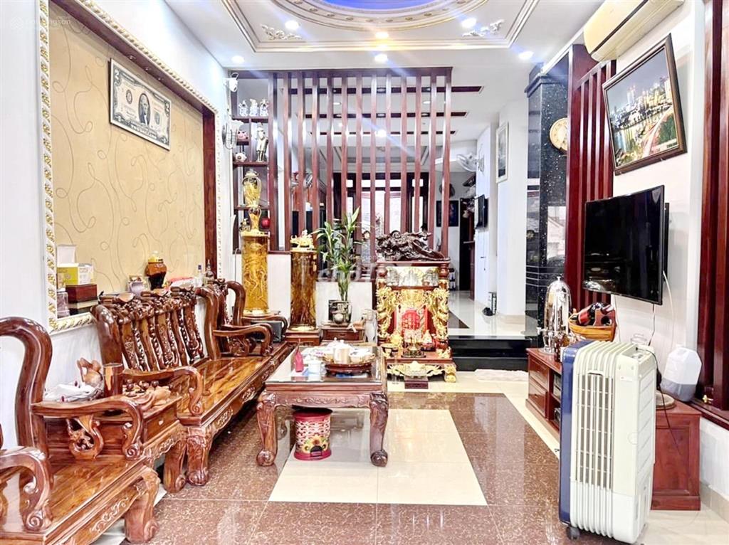 Biệt thự 2 lầu (8x20m) mặt tiền kdc cao lỗ  gần tttm parc mall quận 8