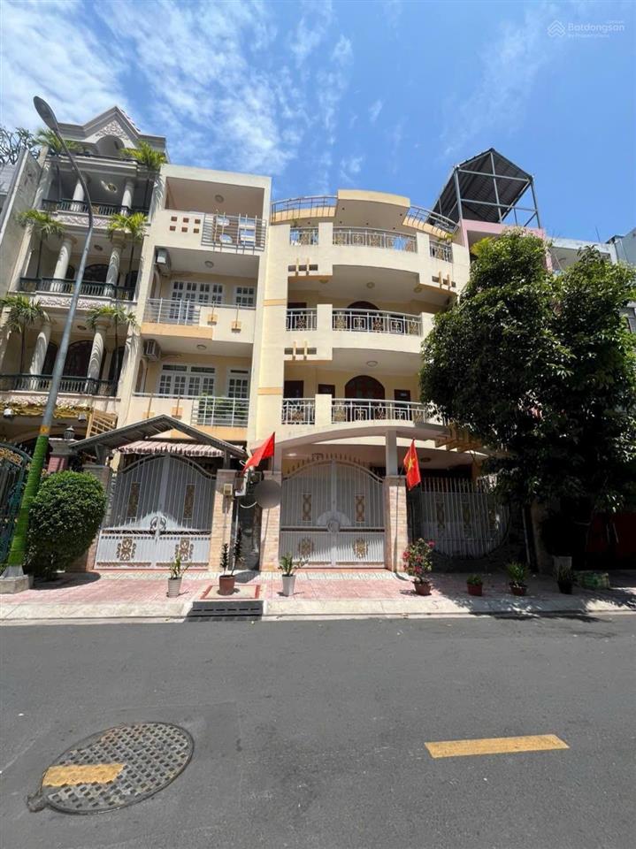 Nhà 4 tầng (8x21m) mặt tiền kdc phạm hùng  gần cầu chánh hưng quận 8