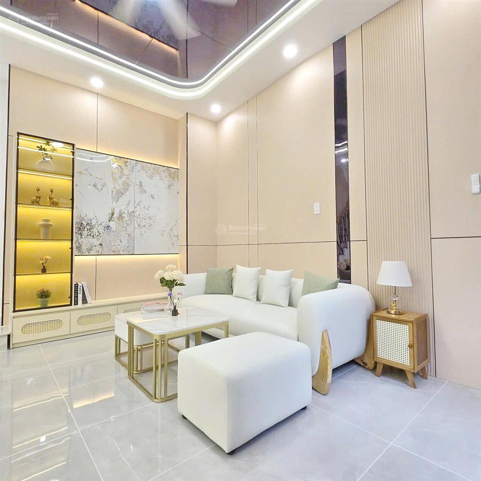 Quận 8 nhà đẹp 4 tầng ngang 6.5m hiếm hxh âu dương lân sát mt phạm thế hiển