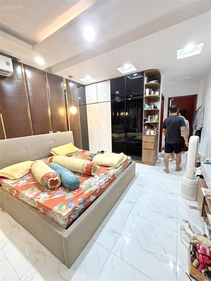 [quận 8] nhà 2 lầu (4.1x20m) gần chợ bùi minh trực  bông sao