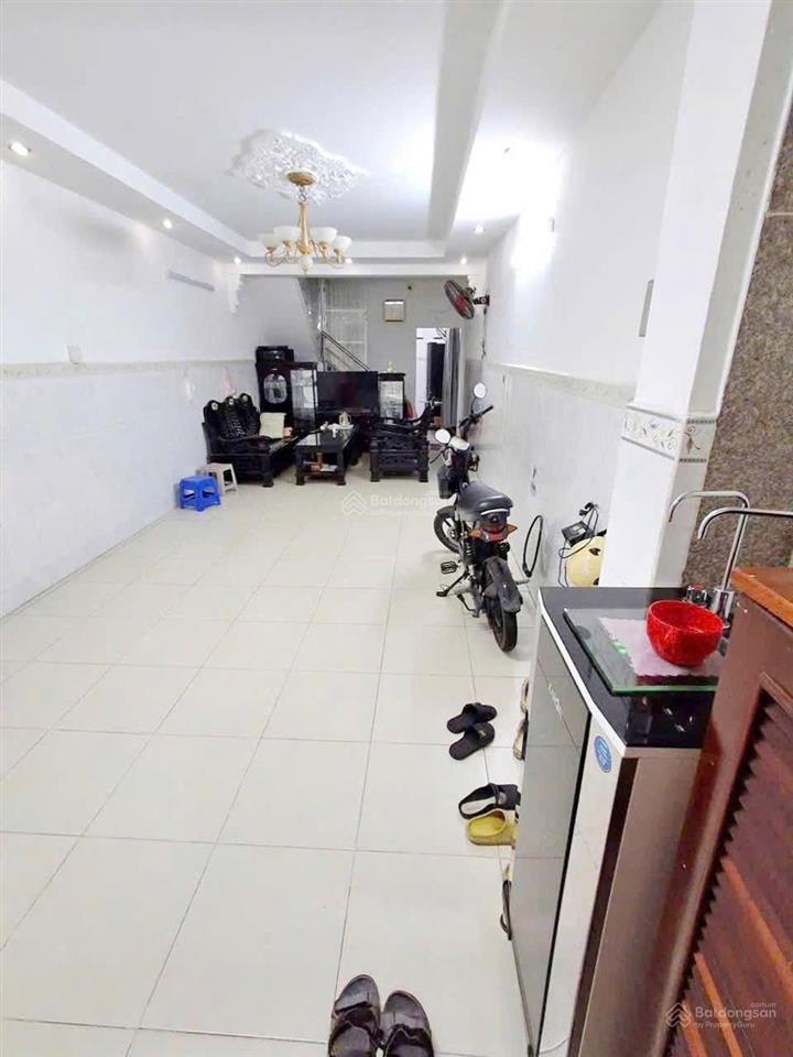 Nhà 2 tầng hẻm xe hơi âu dương lân  gần cầu chữ y quận 8