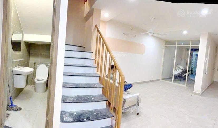 Nhà 2 tầng 6x10m  hẻm xe hơi đường lâm văn bền quận 7  nhỉnh 8 tỷ