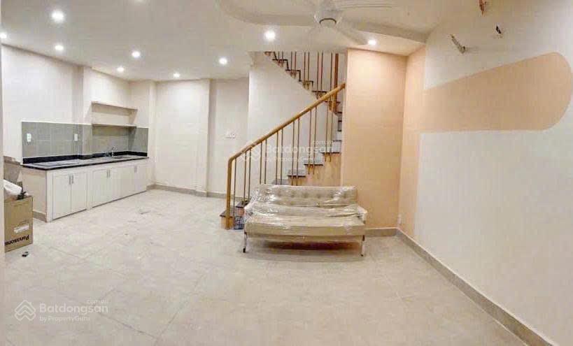 Nhà 2 tầng 6x10m  hẻm xe hơi đường lâm văn bền quận 7  nhỉnh 8 tỷ
