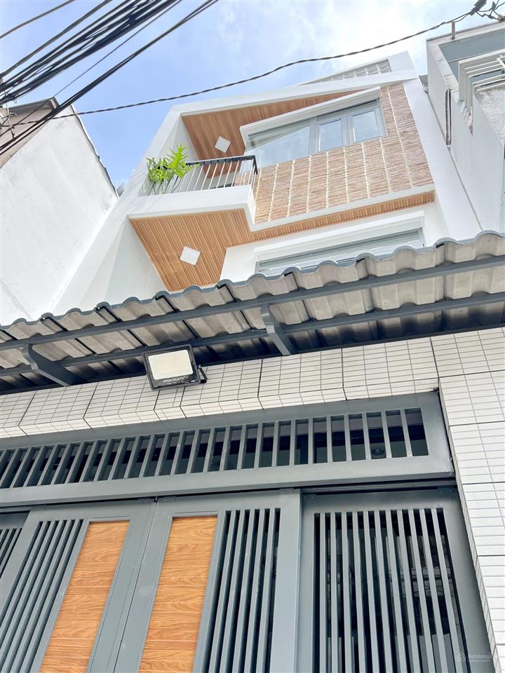 Nhà mới 3 tầng gần mt đường phạm hùng cầu nguyễn tri phương quận 8