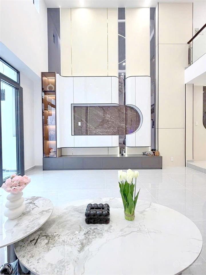 Nhà đẹp 5 tầng gần hẻm xe hơi đường âu dương lân  dương bá trạc quận 8
