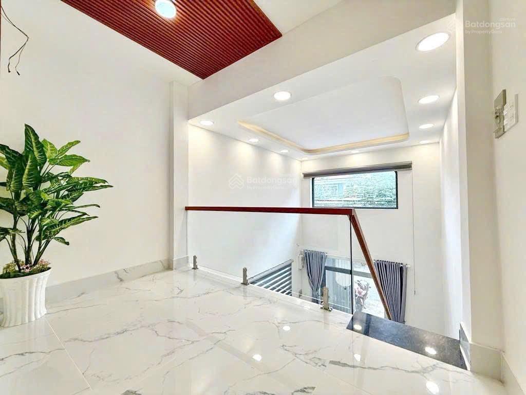 Nhà 2 tầng quận 8 (60m2) mặt tiền dương bá trạc  gần cầu nguyễn văn cừ