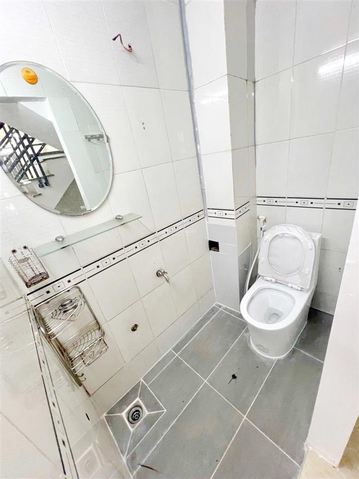 Nhà 2 tầng hẻm xe hơi 8m đường lê văn lương gần lotte mart quận 7