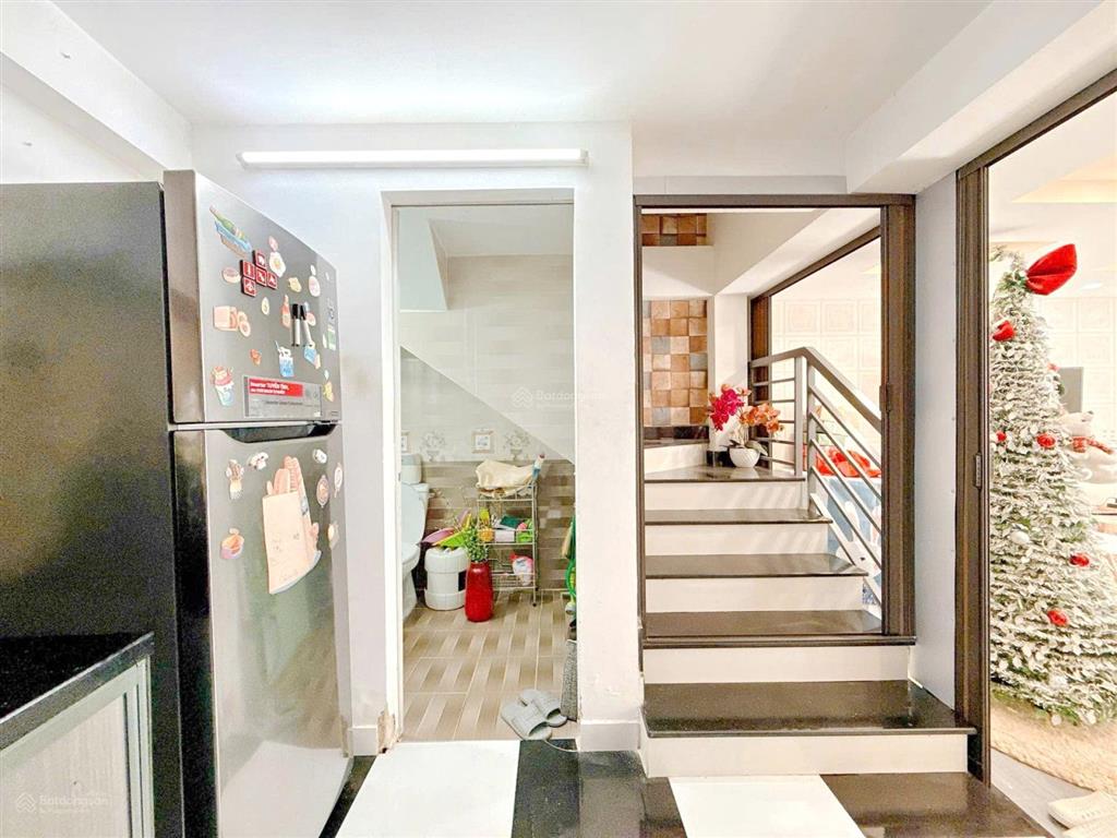 Quận 7 nhà 3 tầng [4.8x9m] hxh gần mặt tiền trần xuân soạn bv tân hưng