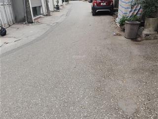 Bán mảnh đất phố bát khối ô tô tránh dt 50m2 mt 4m giá 8.2 tỷ