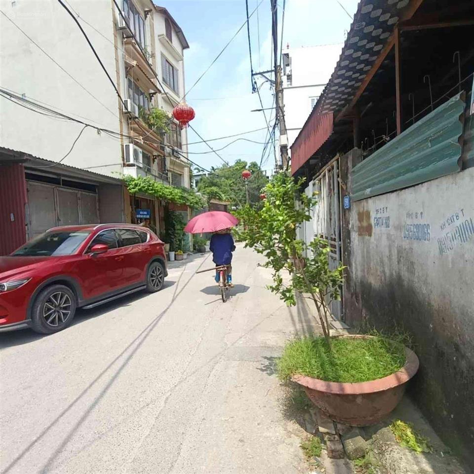 Bán mảnh đất phố thạch bàn ô tô tránh dt 35m2 giá nhỉnh 8 tỷ