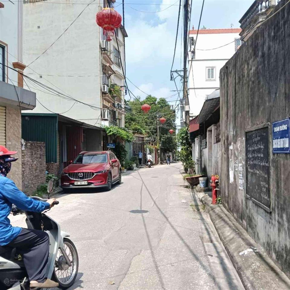Bán mảnh đất phố thạch bàn ô tô tránh dt 35m2 giá nhỉnh 8 tỷ