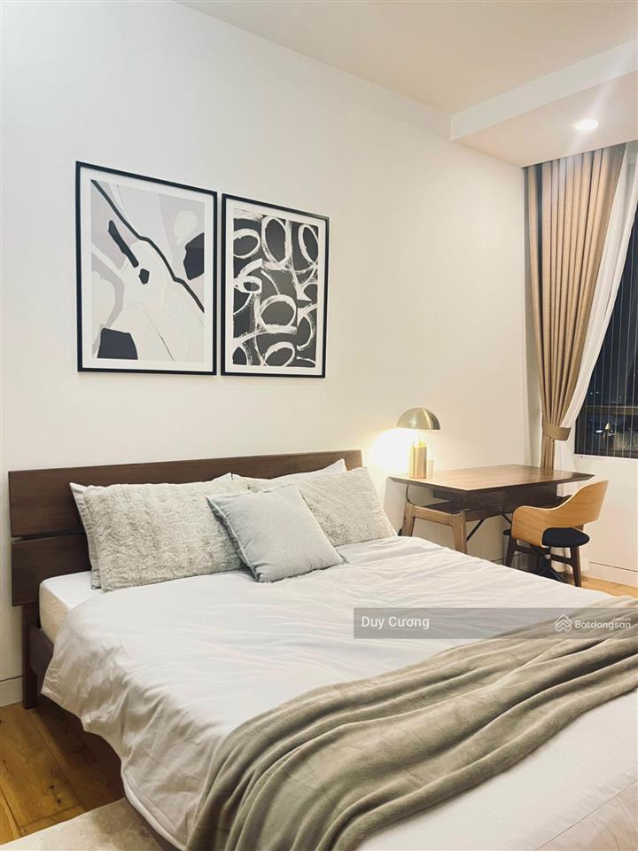 Cho thuê căn hộ 2 phòng ngủ, tầng 18 indochina plaza, xuân thủy