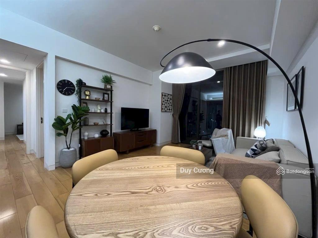 Cho thuê căn hộ 2 phòng ngủ, tầng 18 indochina plaza, xuân thủy