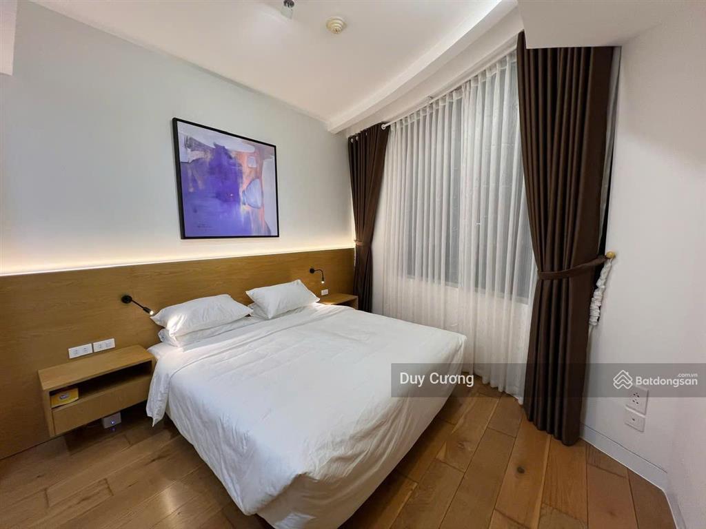 Cho thuê 3 phòng ngủ, 128m2, tháp đông, tầng 23 indochina plaza xuân thủy, iph