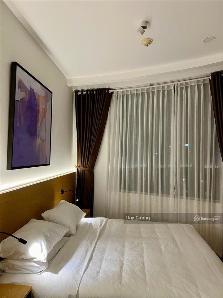 Cho thuê 3 phòng ngủ, 128m2, tháp đông, tầng 23 indochina plaza xuân thủy, iph