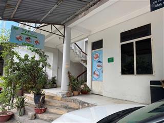 Cho thuê lại văn phòng tầng trệt