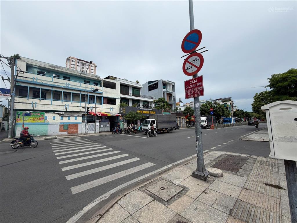 Cho thuê kho 1.000m² mặt tiền lũy bán bích, tân phú