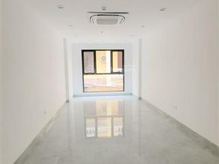 Chính chủ bán nhà 80 m2 giá hơn 10 tỷ ô tô ngũ trông nhà .ngọc hồi nhà 2 mặt .nhà ven hồ rất đẹp