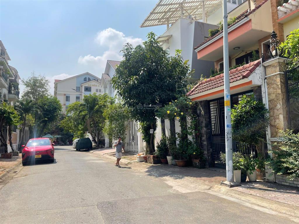 Bán biệt thự kdc nam longtrần trọng cungq7quận 78x22m. đường 8m.giá tốtshr