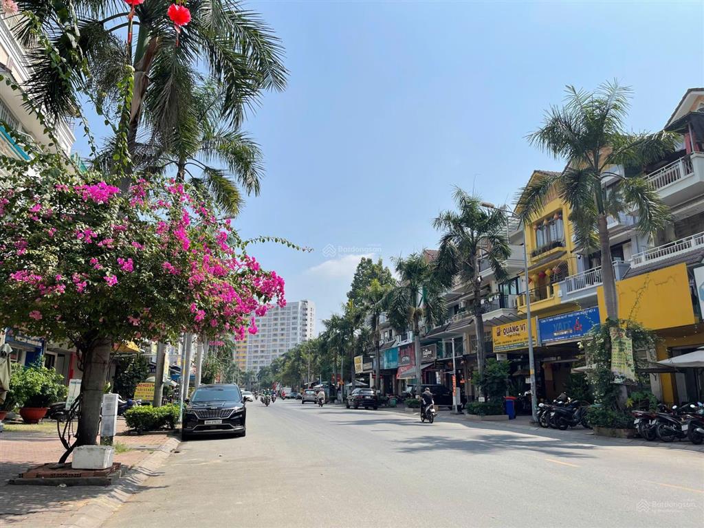 Bán biệt thự kdc nam longtrần trọng cungq7quận 78x22m. đường 8m.giá tốtshr