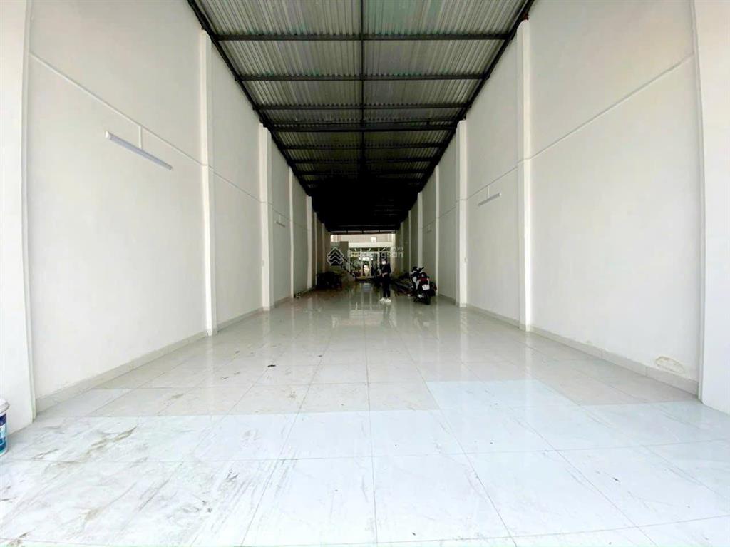 Bán nhà mặt tiền huỳnh tấn phát  dt khủng 6x31m  vị trí đắc địa kd đa ngành  kế bên trường thcs