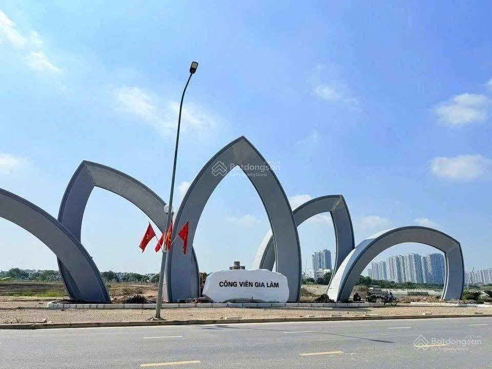 70m  5.25 tỷ  bán đất đẹp cổ bi  full thổ cư  oto 16 chỗ  gần chợ vàng