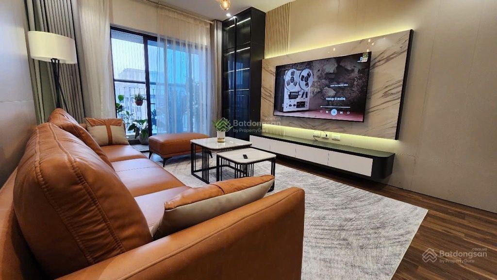 Bán căn hộ tòa b8, 96 định công, thanh xuân, 124m2, 7.x tỷ, 3 pn, 2wc, sổ đỏ cc, full nội thất đẹp.