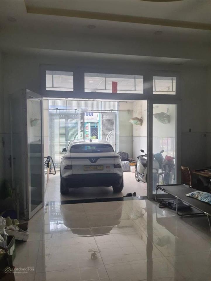 Bán nhà 4x15m. giá 2,2 tỷ. hẻm 1/ đường an bình. gần bệnh viện an bình. nhà đang cho thuê 12 triệu.