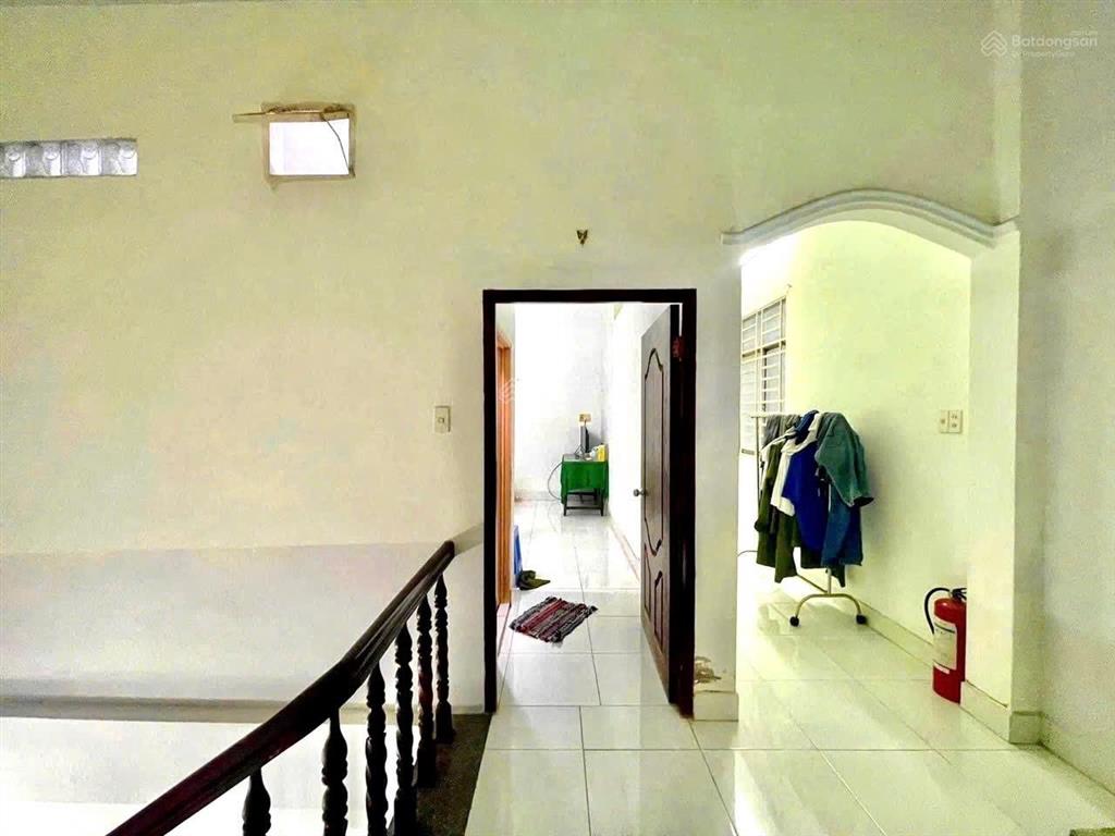 Bán nhà 1 lầu 5x16m. giá 1,5 tỷ. ngay chợ tân mỹ, quận 7. nhà đang cho thuê nguyên căn 25tr/tháng