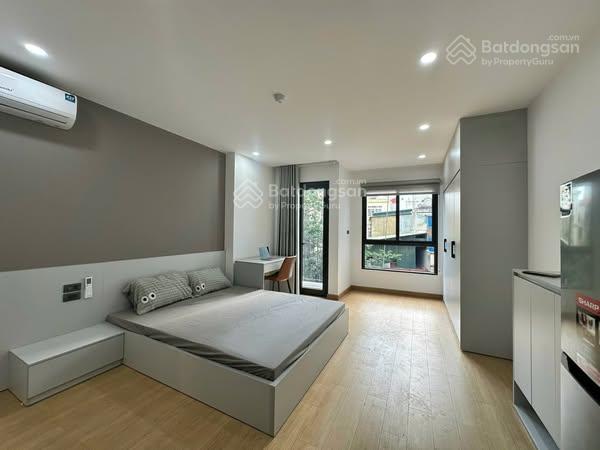 Cho thuê căn hộ gần q1, q3 40m2 tại thích quảng đức, phú nhuận có ban công  cửa sổ thoáng