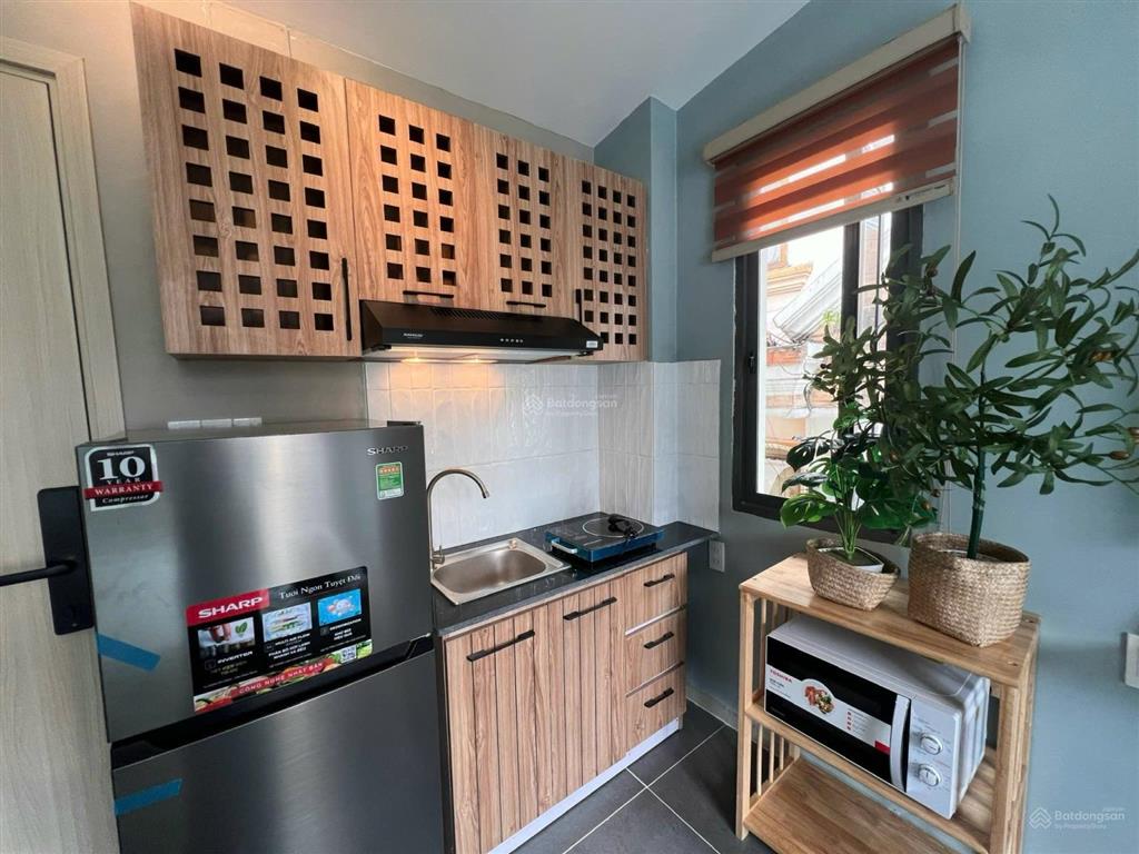 Cho thuê phòng tại khu sầm uất phan xích long 35m2 full nội thất có ban công, thang máy  gần quận1