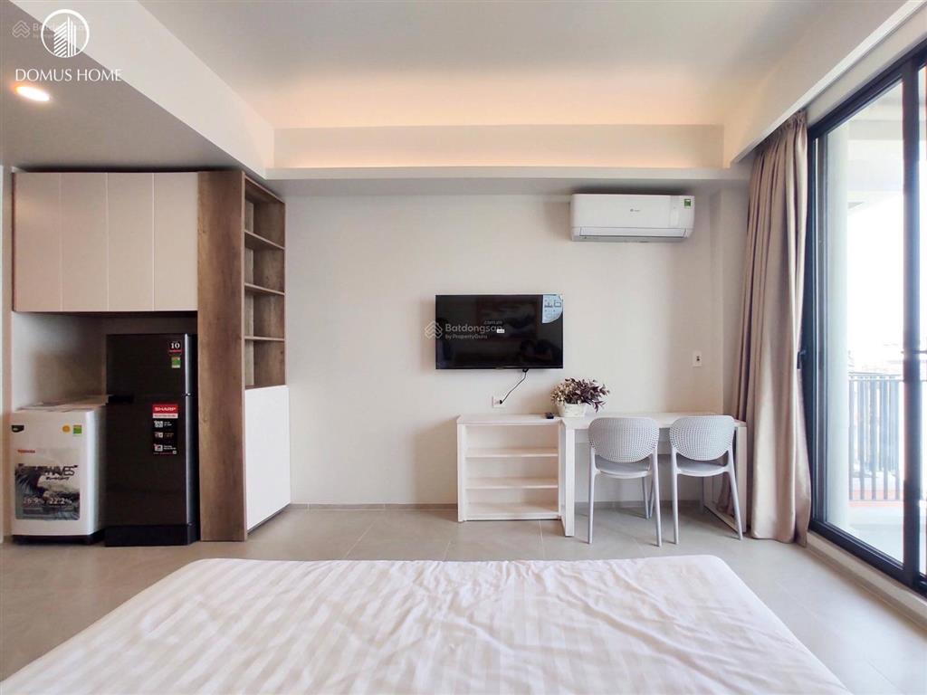 Cho thuê căn hộ ban công full nội thất siêu xinh gần tdtu, ufm quận 7