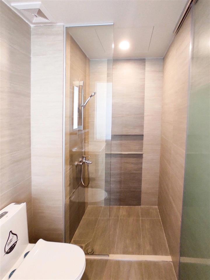 Cho thuê căn hộ ban công full nội thất siêu xinh gần tdtu, ufm quận 7