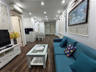 Tôi cần bán căn chung cư kđt sài đồng  căn góc  full nội thất  70m2, 2 ngủ, 2 ban công. giá tl