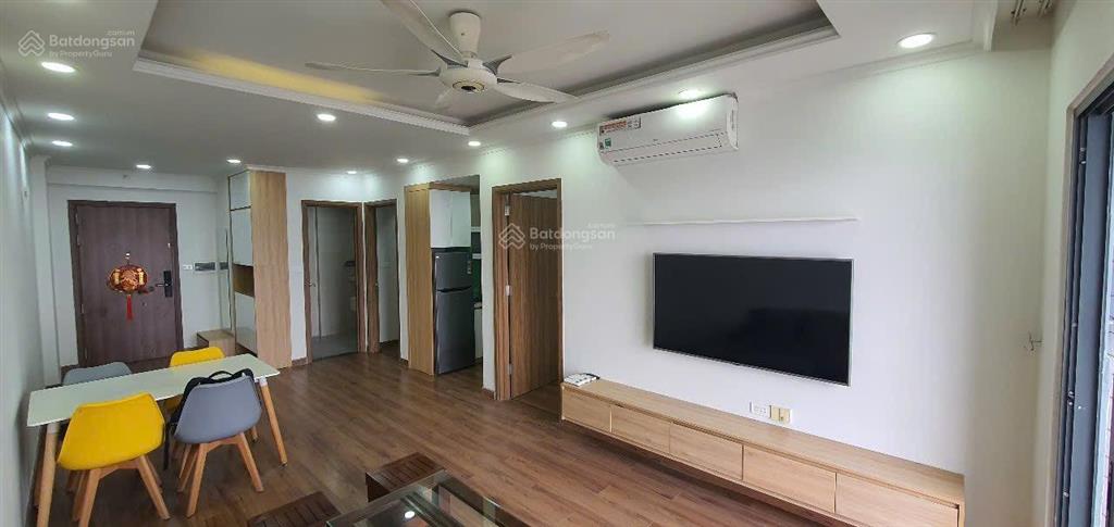 Tôi cần bán căn chung cư hope  view nội khu  nội thất cơ bản  toà h3. 70m2, 2 ngủ, 2vs. giá tl