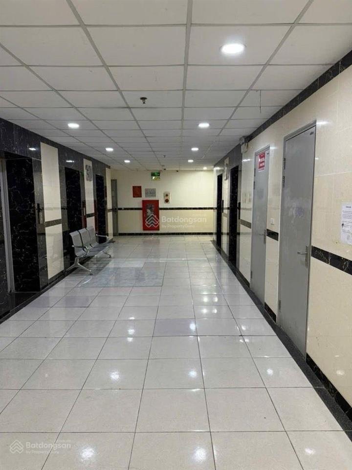 Chính chủ cần bán căn chung cư toà ct11 kim văn kim lũ. dt60/63m2 , 2 ngủ,2vs. giá thương lượng.