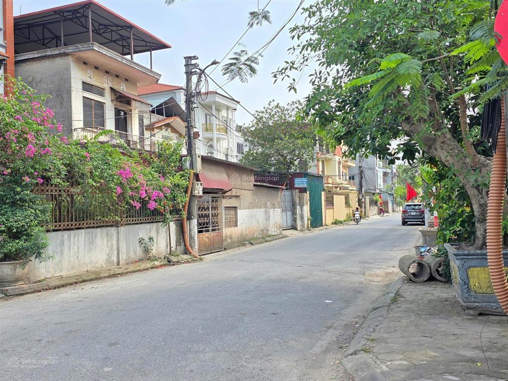 Bán nhà phúc lợi đường 3 xe tải tránh kinh doanh . dt155m2,3 tầng,mt7.6m. giáthương lượng.