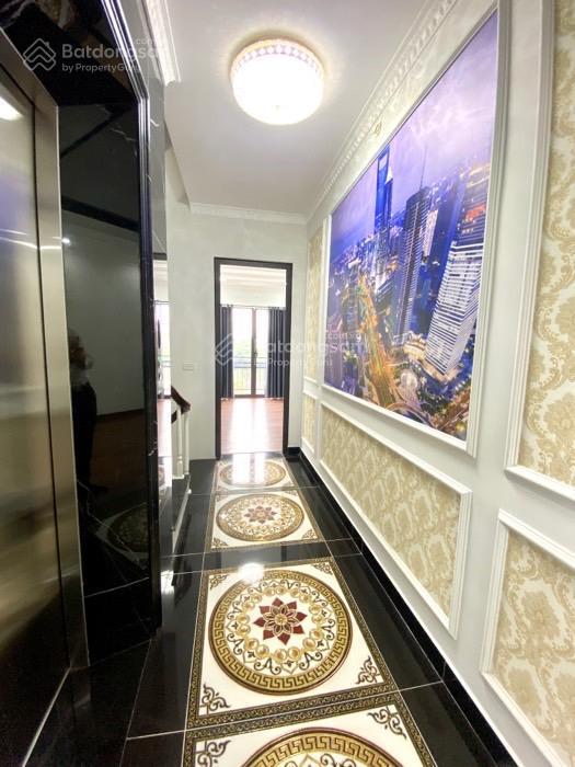 Chính chủ bán nhà phân lô gần công viên thạch bàn  vỉa hè  kinh doanh thang máy. dt78m2,mt5m.