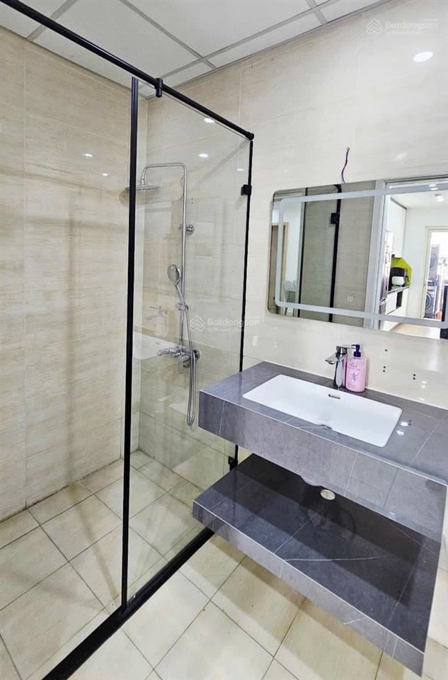 Cần bán căn chung cư ecohomes phúc lợi  lô góc  full nội thất  bc đông nam. dt80m2, 3 ngủ,2vs.