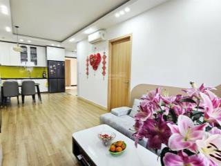 Cần bán căn chung cư ecohomes phúc lợi  lô góc  full nội thất  bc đông nam. dt80m2, 3 ngủ,2vs.