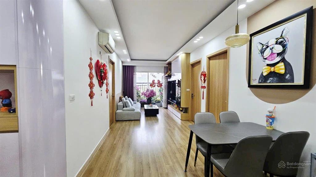 Cần bán căn chung cư ecohomes phúc lợi  lô góc  full nội thất  bc đông nam. dt80m2, 3 ngủ,2vs.