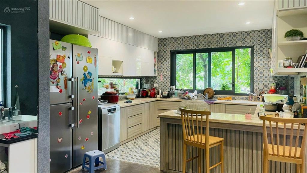 Bán biệt thự vinhomes long biên  view sông  hoa phượng. dt 310m², mặt tiền 16m. giá tl.