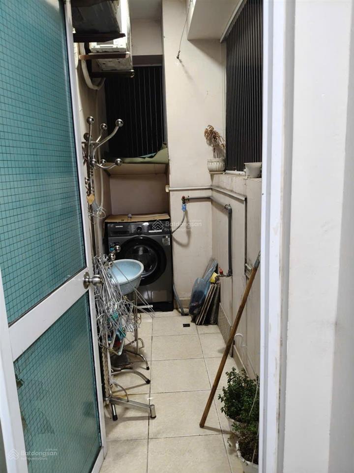 Bán căn chung cư toà no11a căn góc bc đông nam kđt sài đồng. 70m2, 2 ngủ, 1vs. giá tl