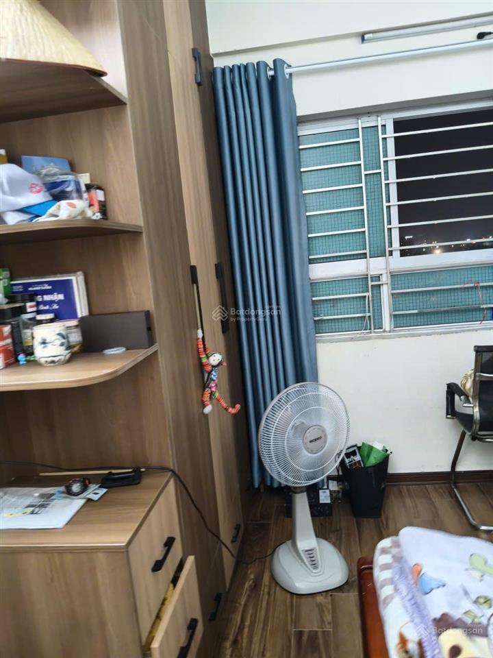 Bán căn chung cư toà no11a căn góc bc đông nam kđt sài đồng. 70m2, 2 ngủ, 1vs. giá tl