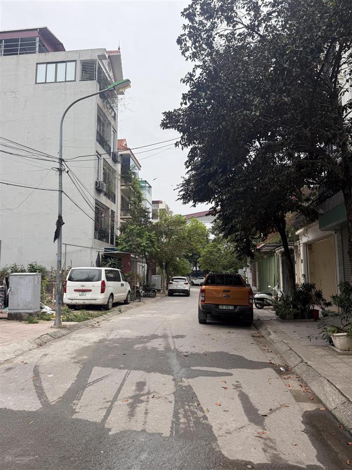 Bán nhà phố sài đồng  đường oto tránh và thông. thang máy  full nội thất. dt55m2, 6 tầng, mt4.5