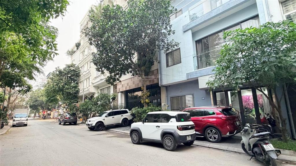 Bán nhà mặt phố kim quan thượng  vỉa hè  siêu kinh doanh. dt82m2 , mt7.5m, 3t. giá chào33.5 ty